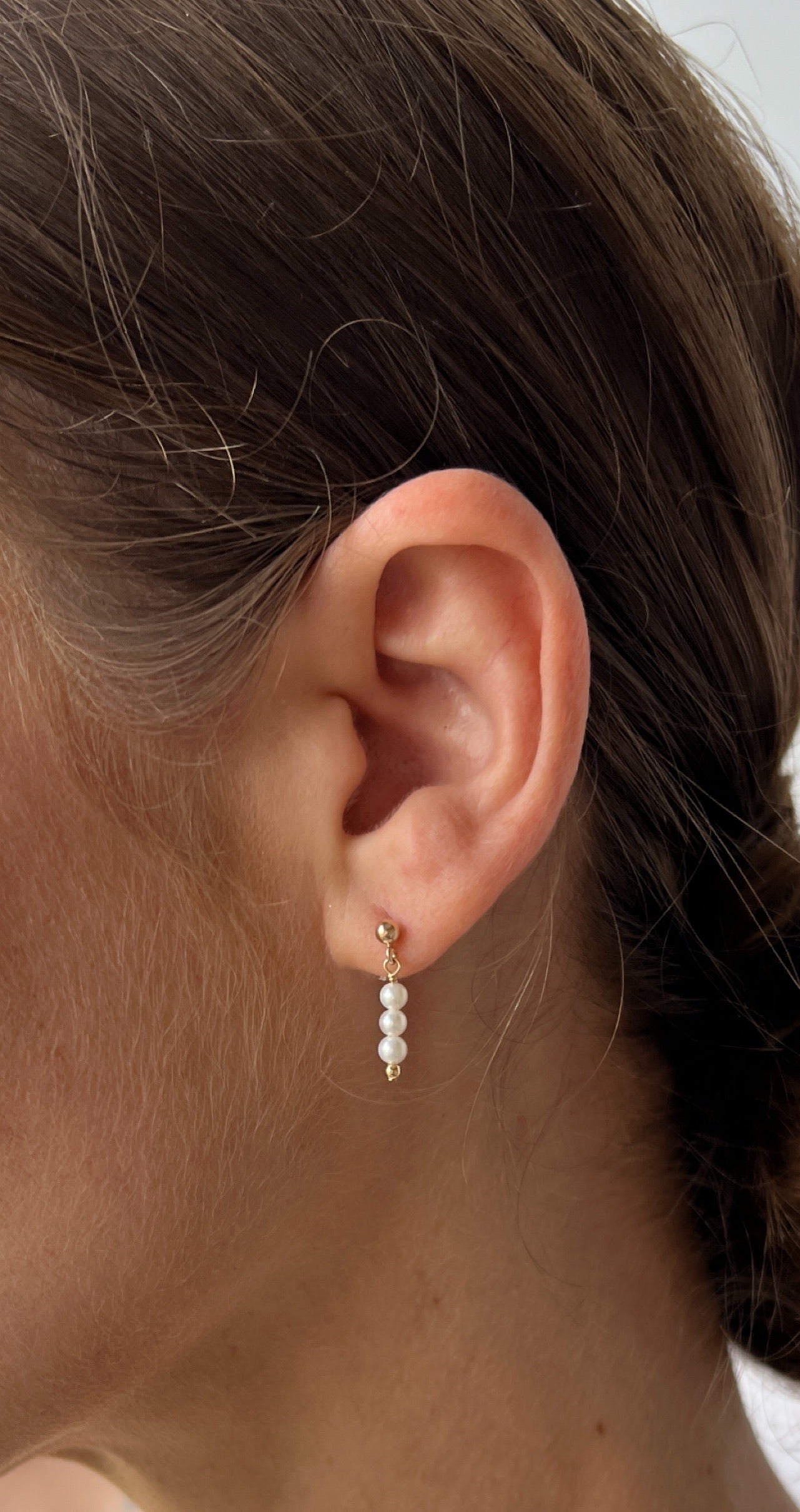 Gigi Stud Pearl Earrings