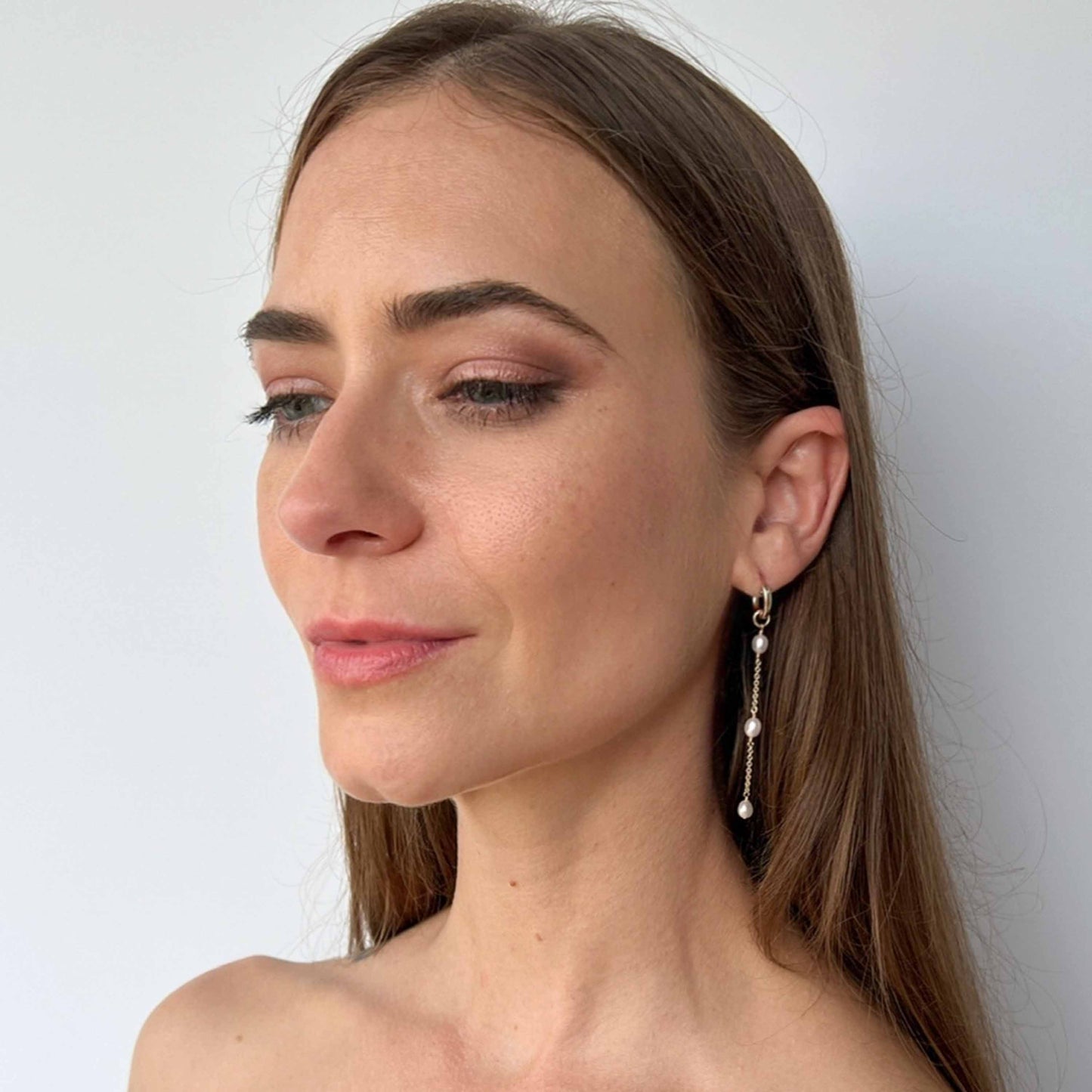 Rosa Collection Huggie Pearl Earrings