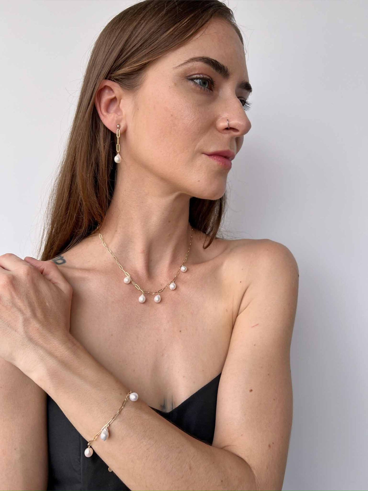 Vivara Pearl Dangle Earrings