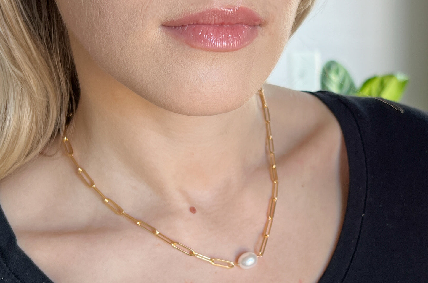 Paper Clip Chain Necklace with Freshwater Pearl