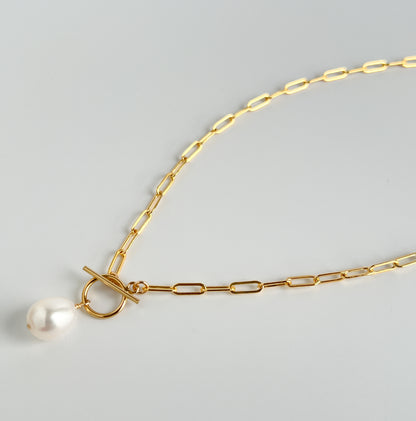Nicola Paperclip Chain Pearl Necklace
