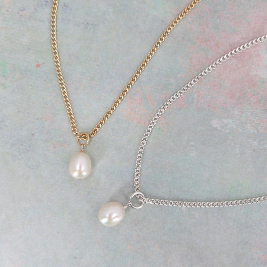 Curb Chain Necklace with Freshwater Pearl
