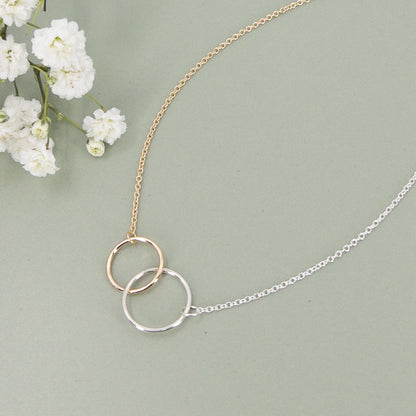 mixed metal interlocking rings necklace
