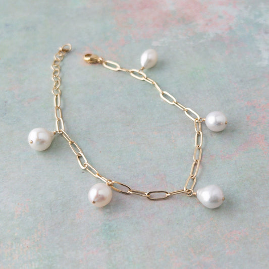 Paperclip Chain Bracelet with pearls