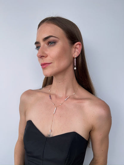Vivara pearl lariat with matching earrings on model