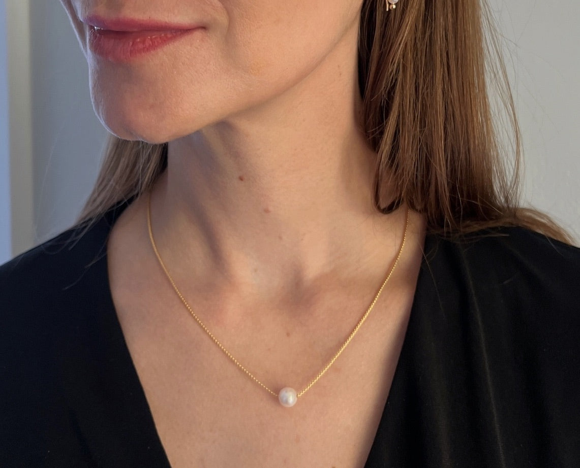 Lucia Floating Pearl Necklace