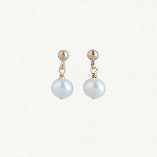 Lucia Pearl Earrings Stud
