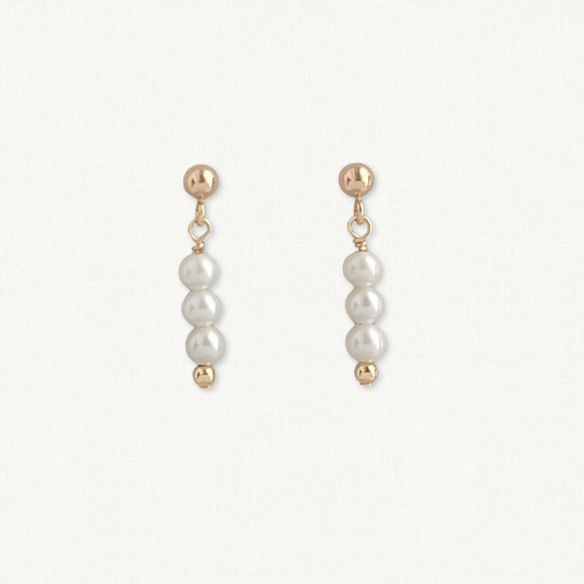 Gigi Stud Pearl Earrings
