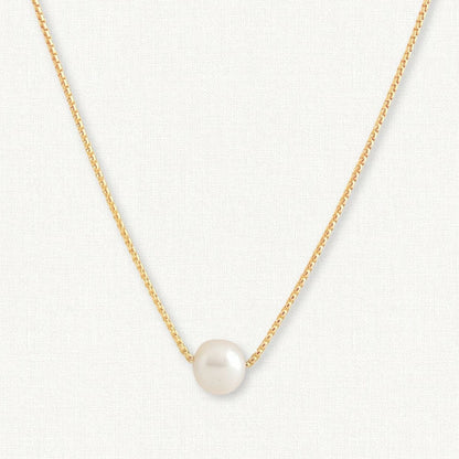 close up of 8mm single pearl necklace