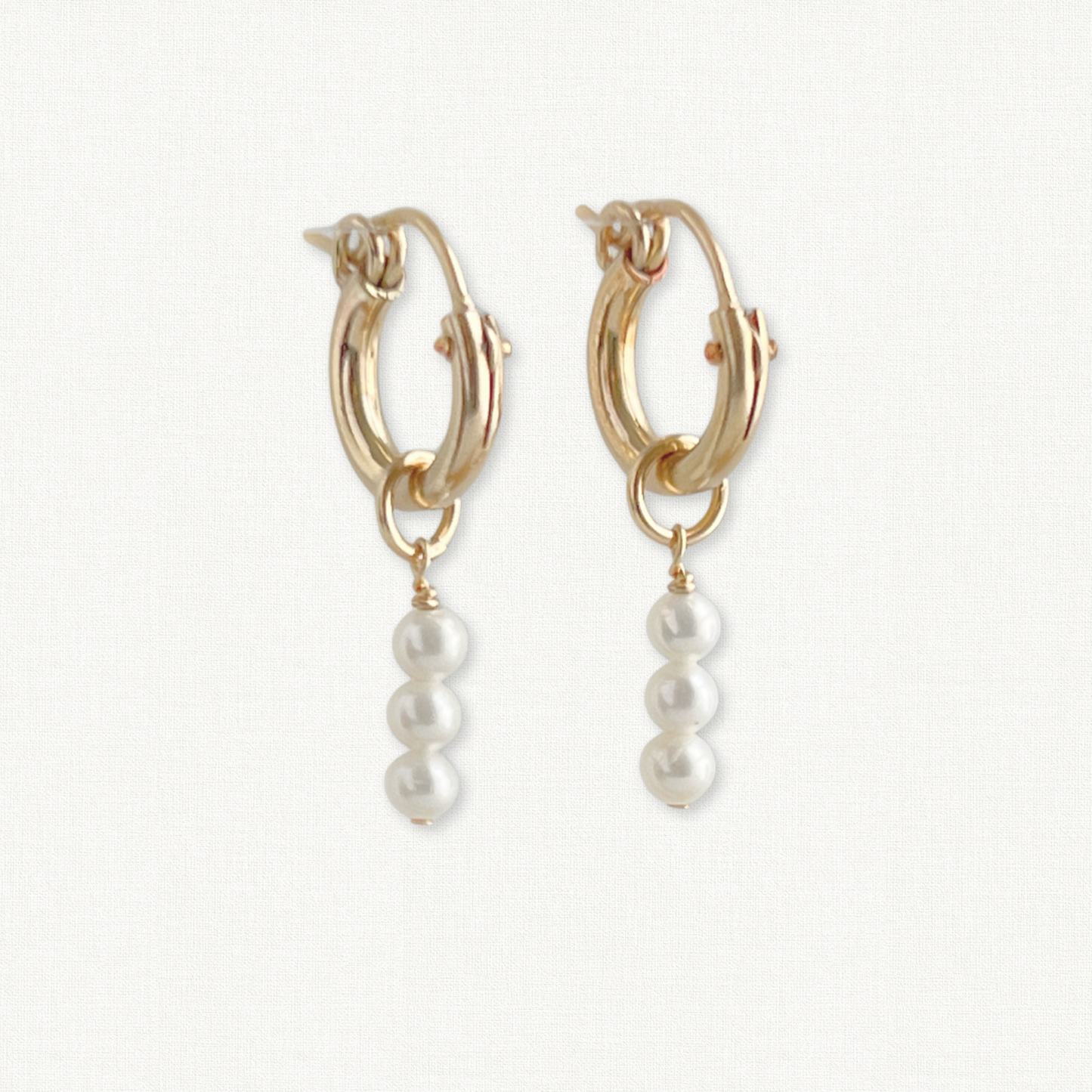 Gigi Pearl Earrings Huggies