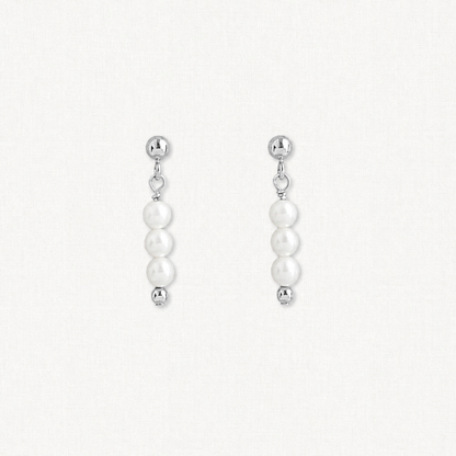 Gigi Stud Pearl Earrings