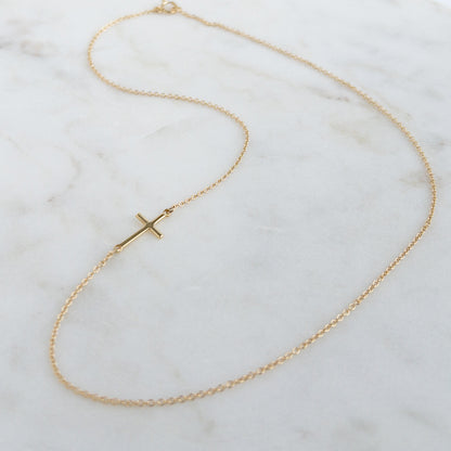 Essentials Side Cross Necklace