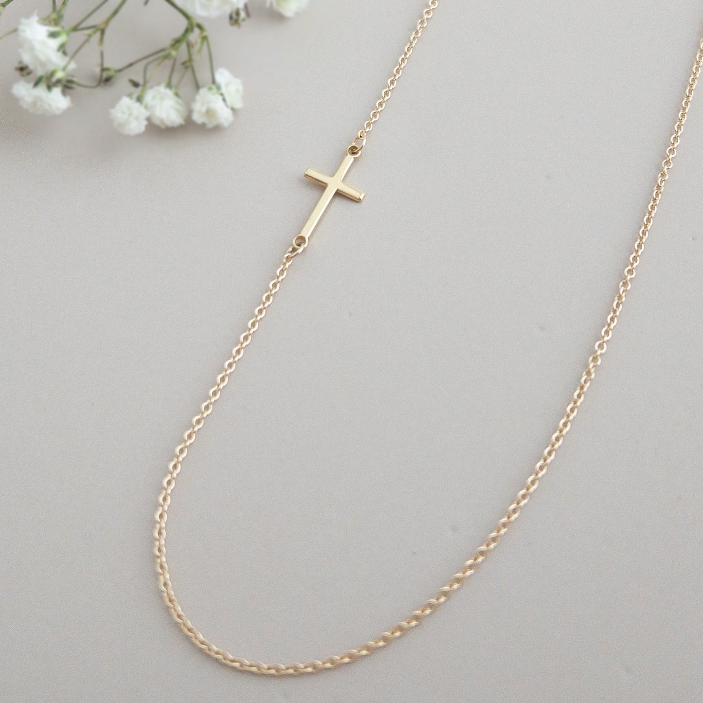 Essentials Side Cross Necklace