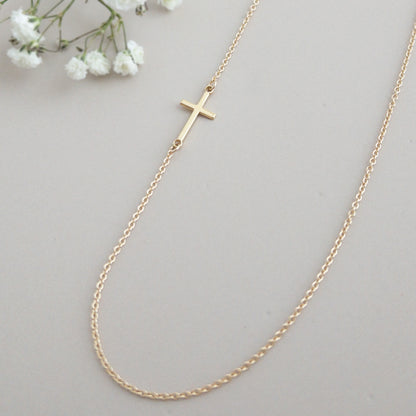 Essentials Side Cross Necklace