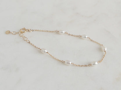 Rosa Pearl Station Bracelet