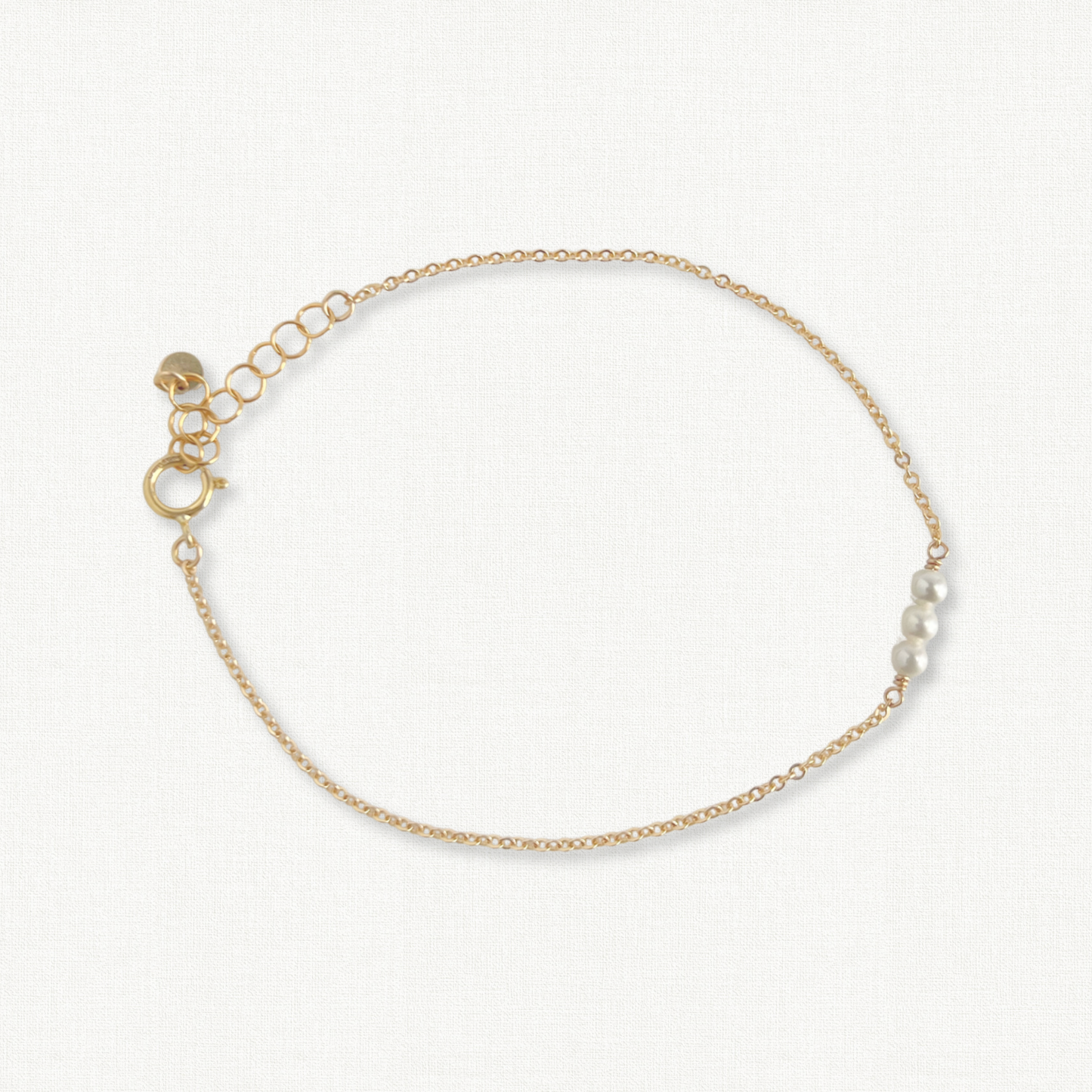 Gigi Tiny Pearl Bracelet