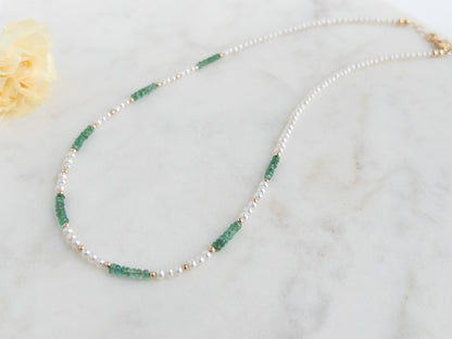 Freshwater Pearl and Emerald Choker Necklace