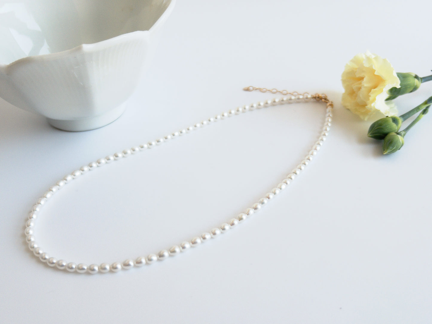 Dainty Pearl Choker Necklace