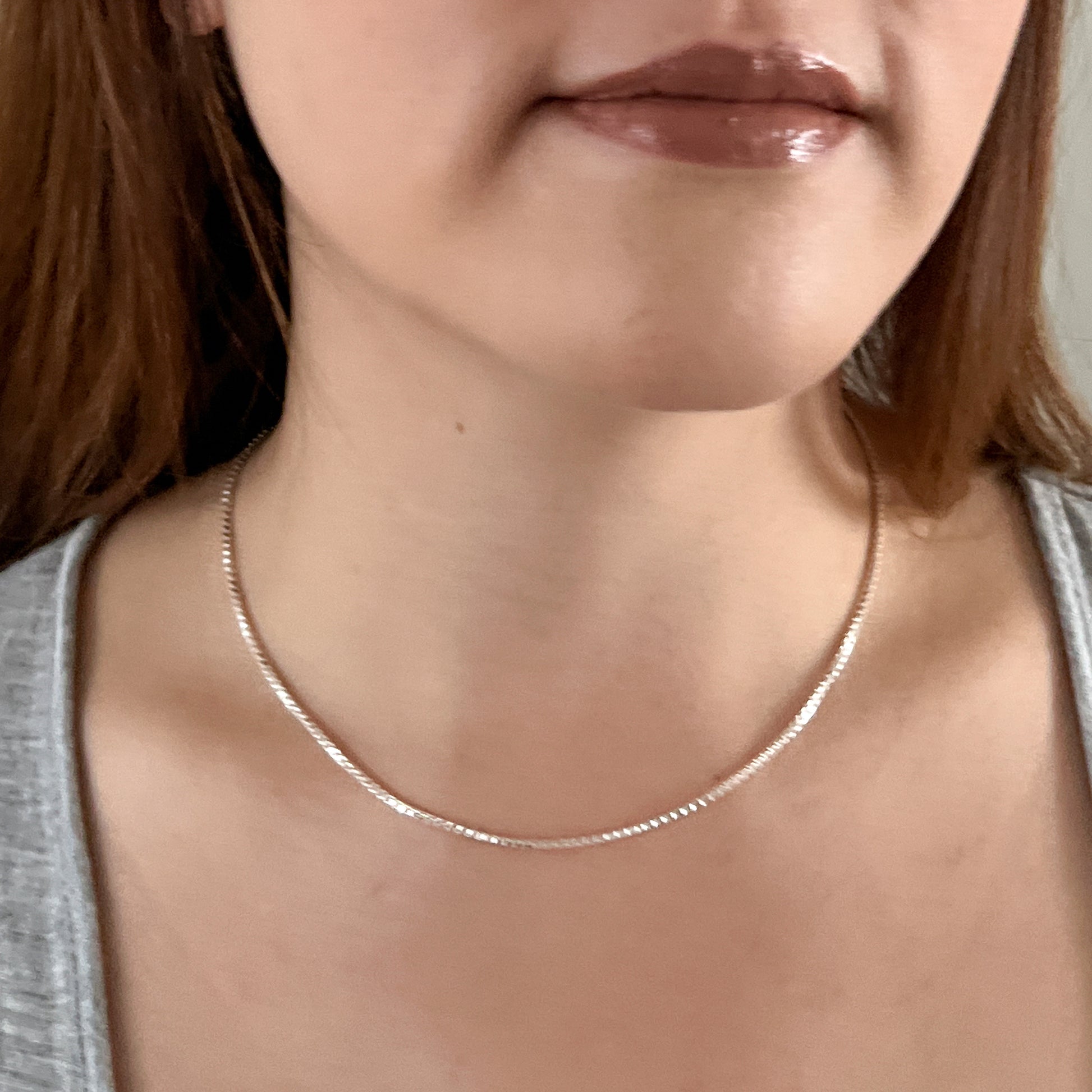 silver chain necklace women's