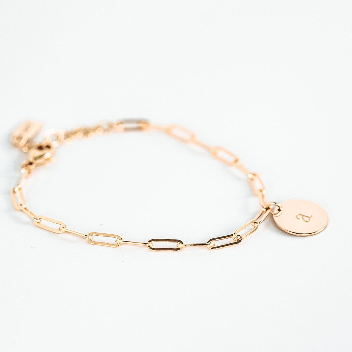 gold paperclip chain bracelet